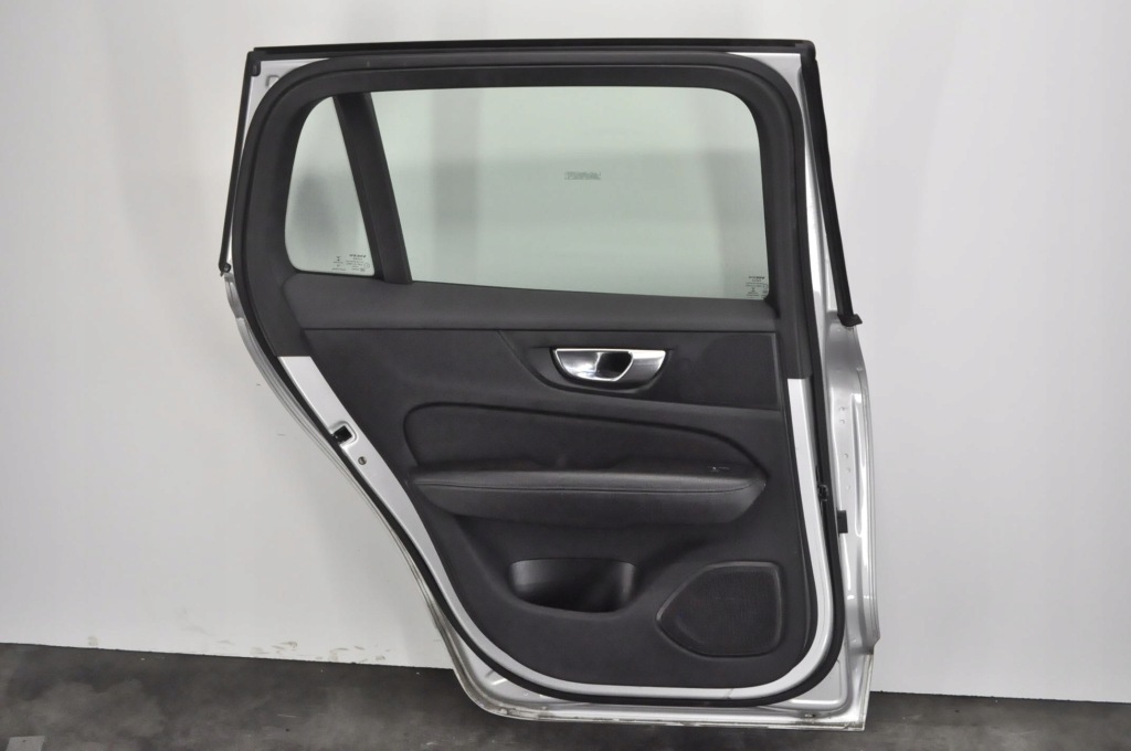 фото №10, Volvo v60 ii дверь левый задняя задние kombi 711-16 полный