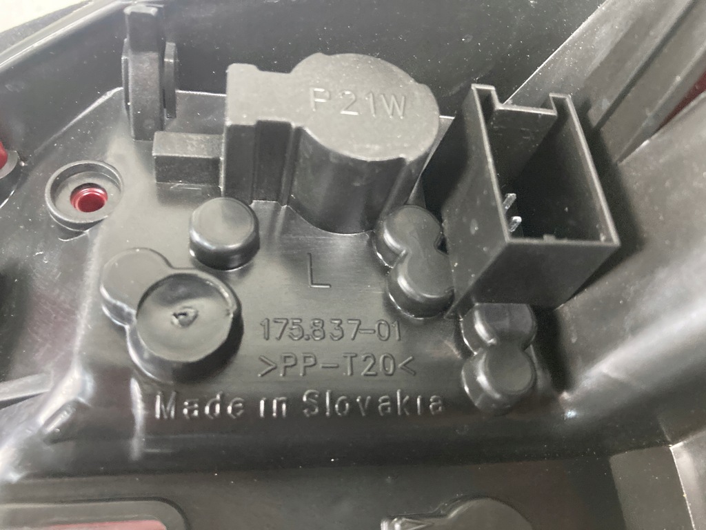 фото №8, Лампа левая задняя audi a1 8x 8x0945093d