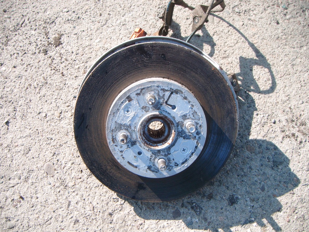 фото №1, Civic vii sedan 04-06 ima поворотний кулак ступиця лівий p.