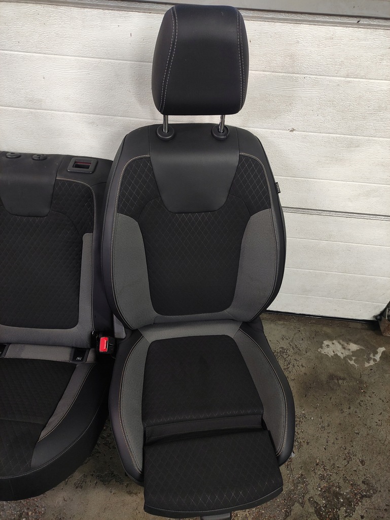 фото №6, Opel grandland x заднее сиденье обивка