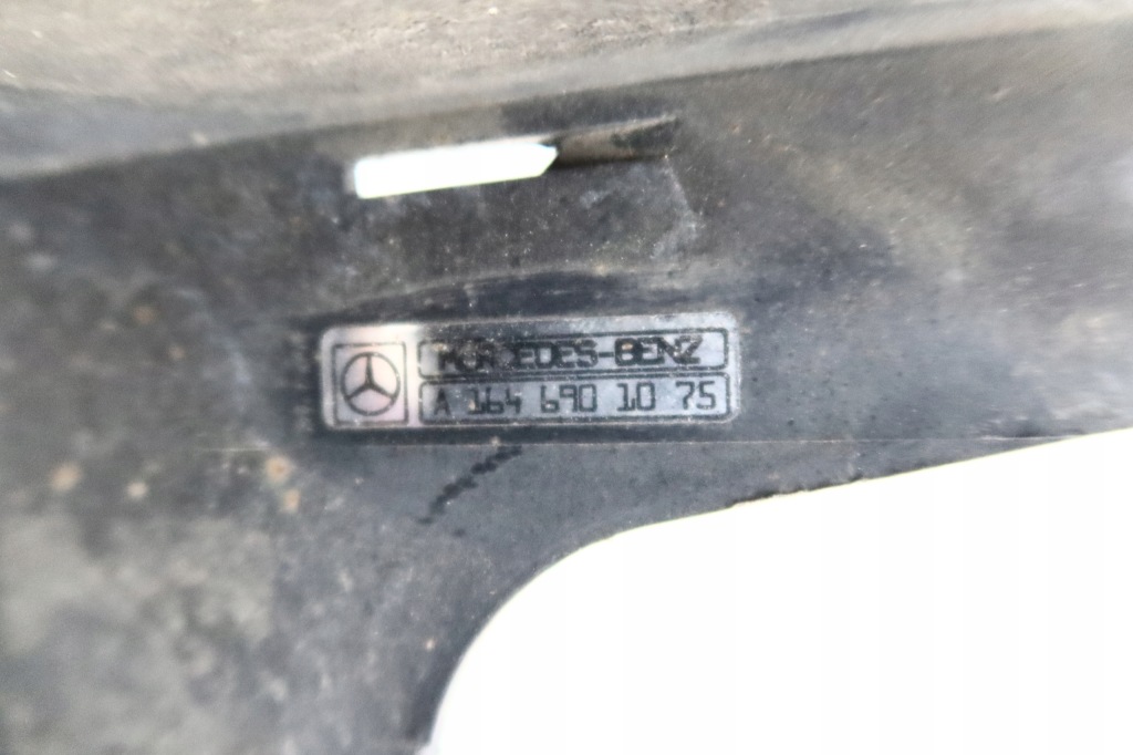 Mercedes w164 ml молдинг подножка вход порог накладка 1646901075 правая Цена