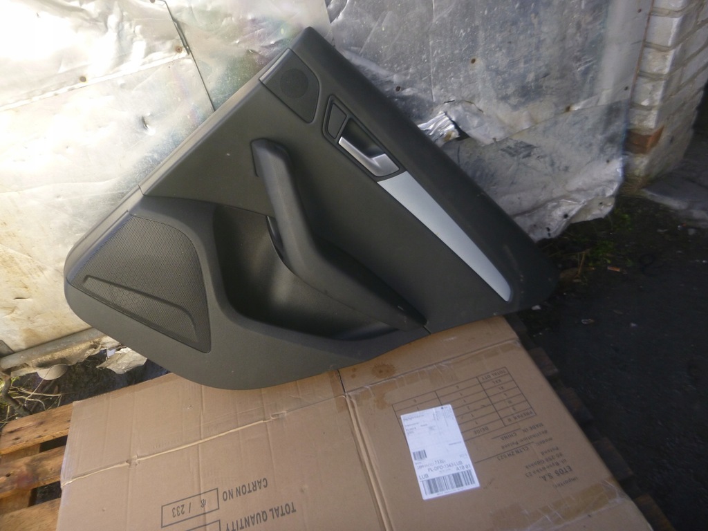 фото №1, Оббивка обшивка двері правих задніх audi q5