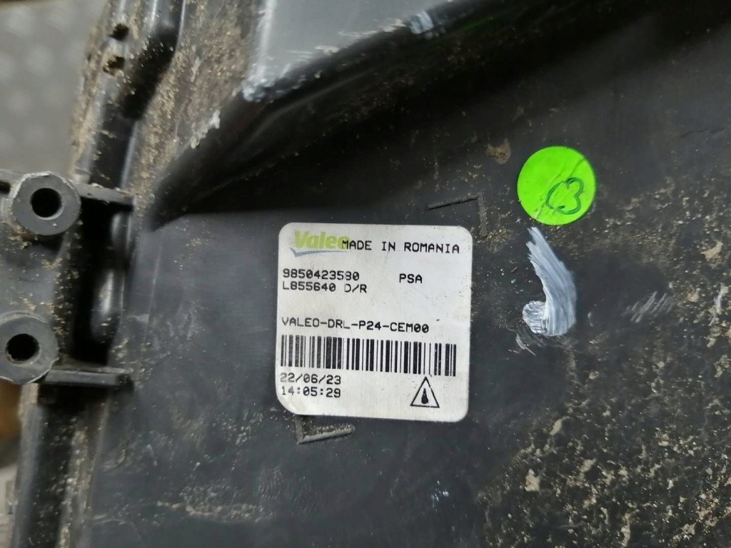 Rr фара led drl peugeot 208 2 рестайлинг  2008 24-25 9850423580 с Разборки