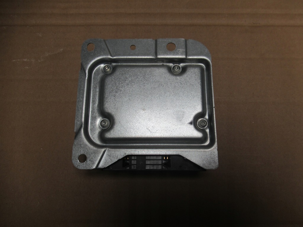 фото №1, Maserati levante блок управления подушка безопасности 670105421