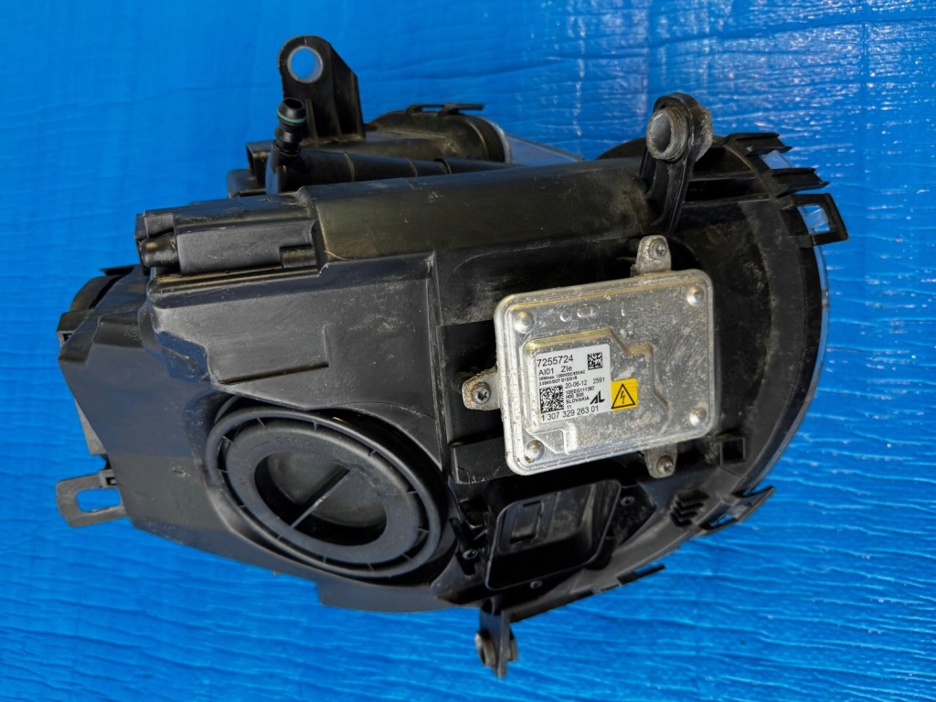 Mini r55 r56 рестайлинг  0301225279 фара передняя правый  bixenon led европа  oem оригинал Оригинал