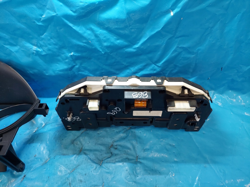 Панель приборная панель qashqai j11 083a hv22d/0v1u Киев