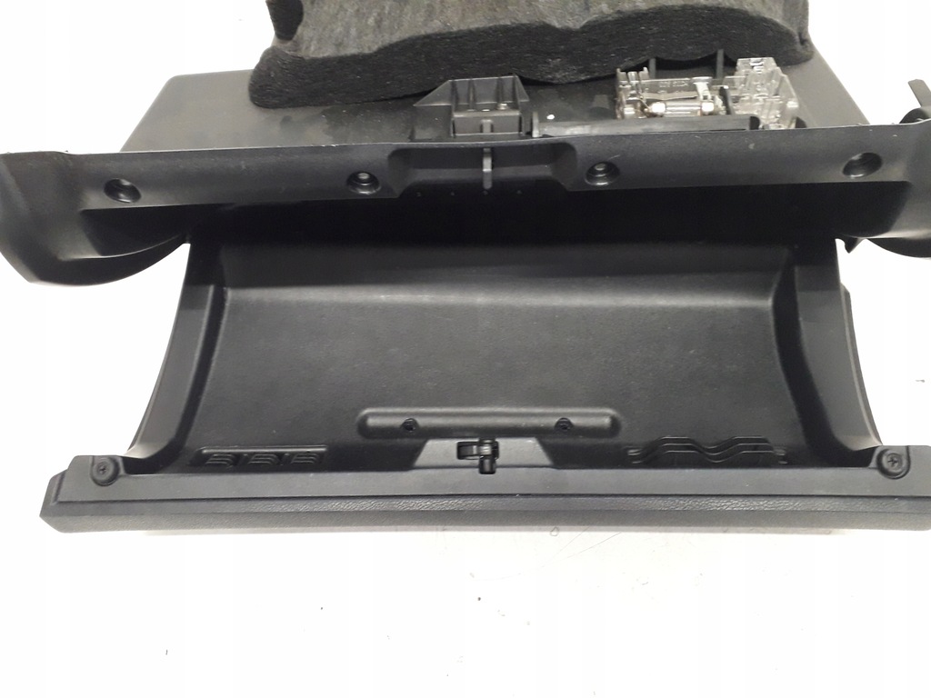 фото №8, Mercedes a w169 04-12 бардачок пасажира + чейнджер cd