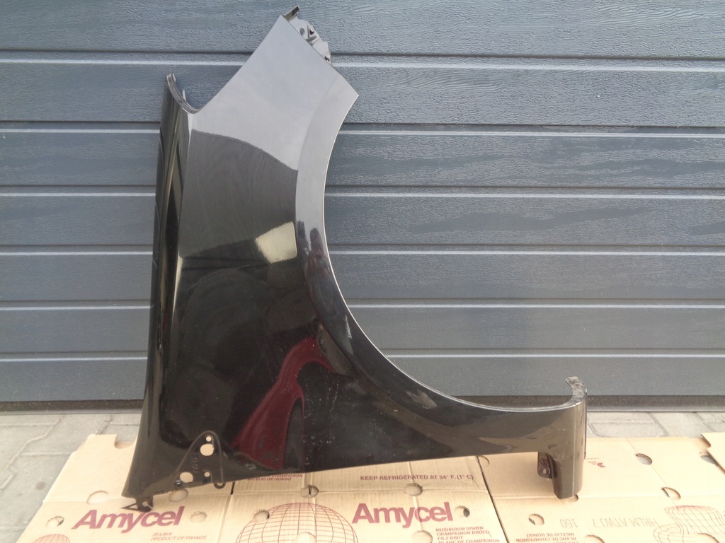 фото №1, Renault clio iii крила правий 185 nv676