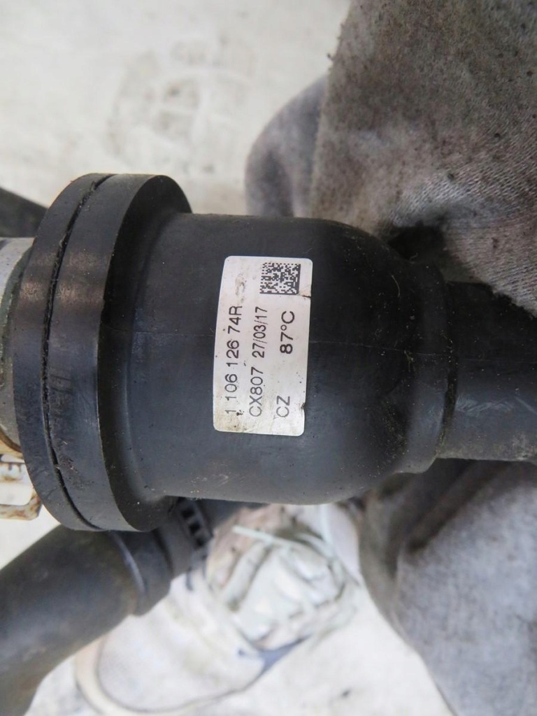 Корпус термостата шланги воды twingo iii 110612674r в Украине