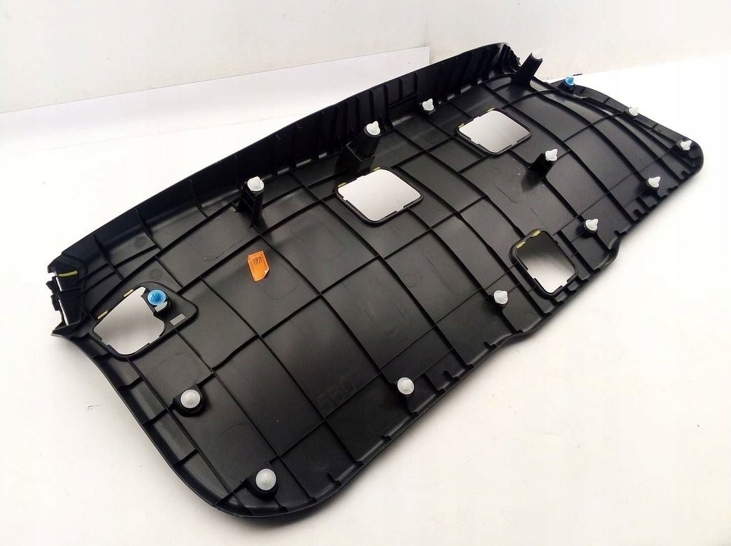 фото №5, Toyota c-hr i 2023 64781-f4010 обшивка / обивка задний крышки багажника