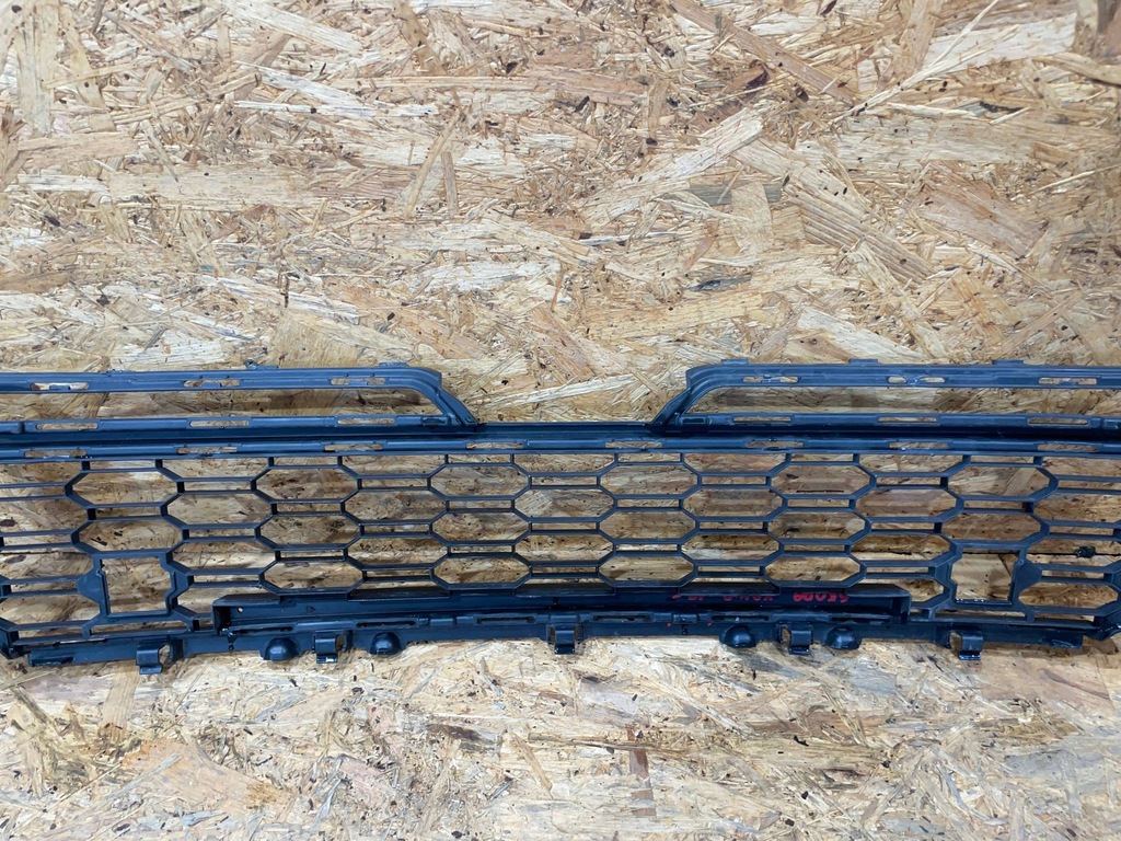 фото №7, Skoda kamiq 19- решётка радиатора решётка нижняя бампера перед передняя