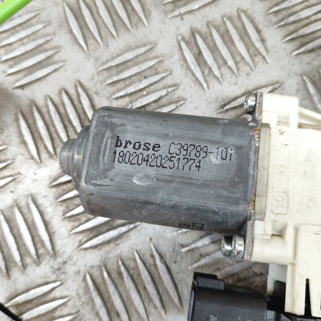 фото №6, Jaguar f-pace 2015 перед сторона права електричний підйомник скло двері