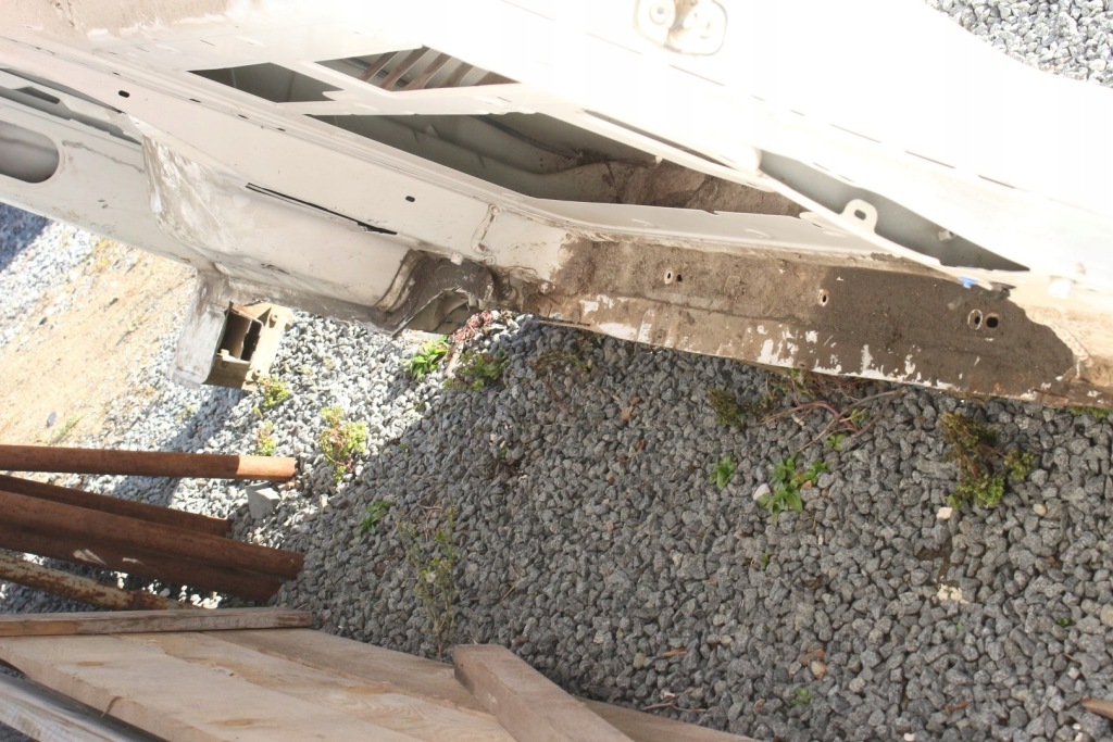 Левое  бок крыло  задняя порог citroen jumpy 3 expert с Разборки