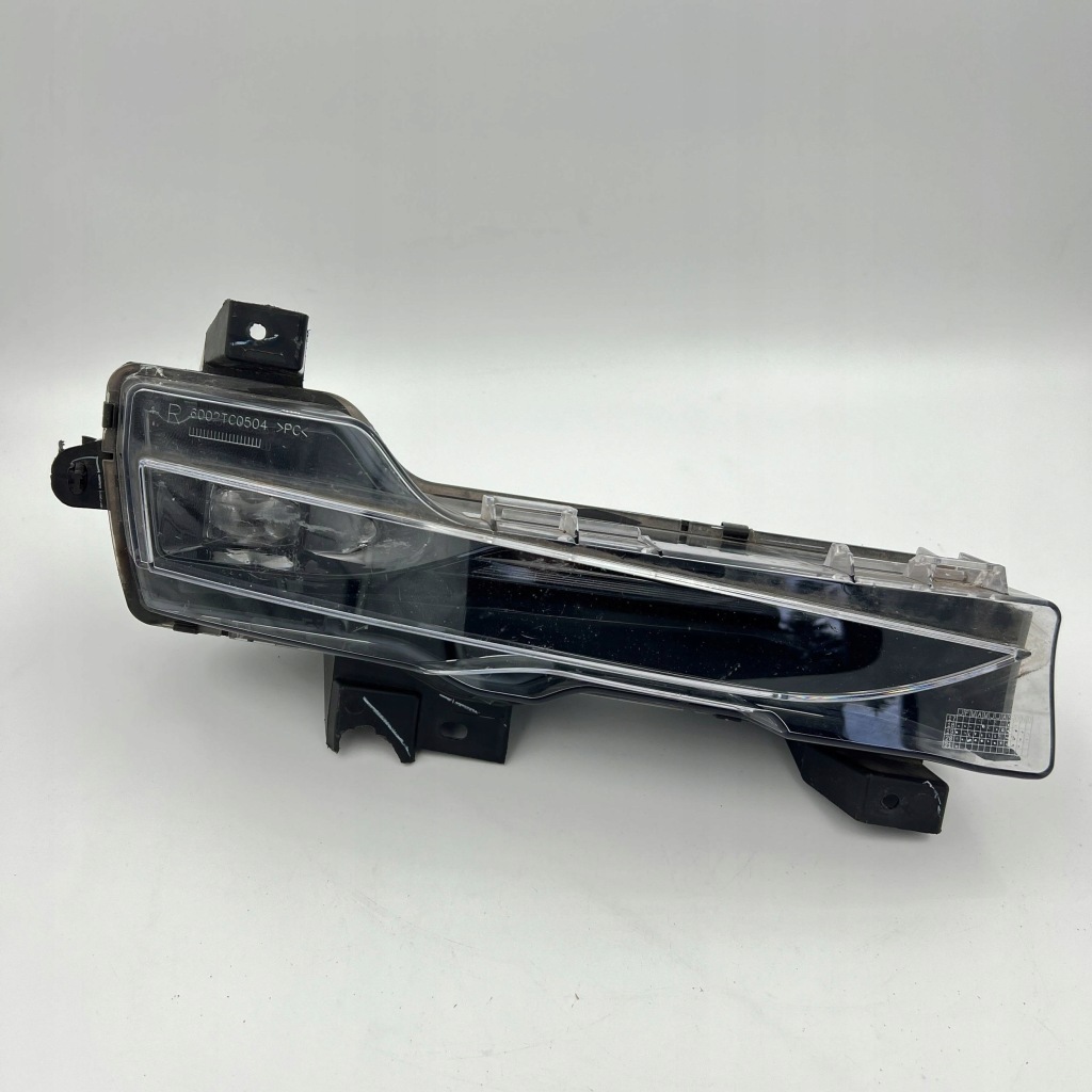 Купить Tesla model 3 противотуманная фара led правый перед 107739600d