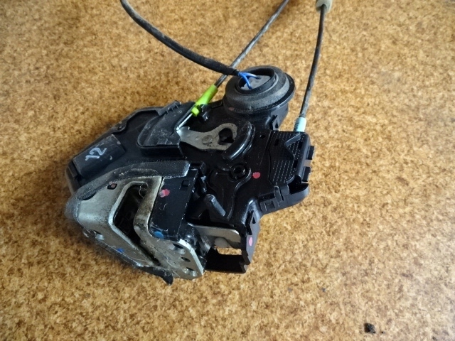 фото №1, Toyota hilux 07r замок привод задняя левый