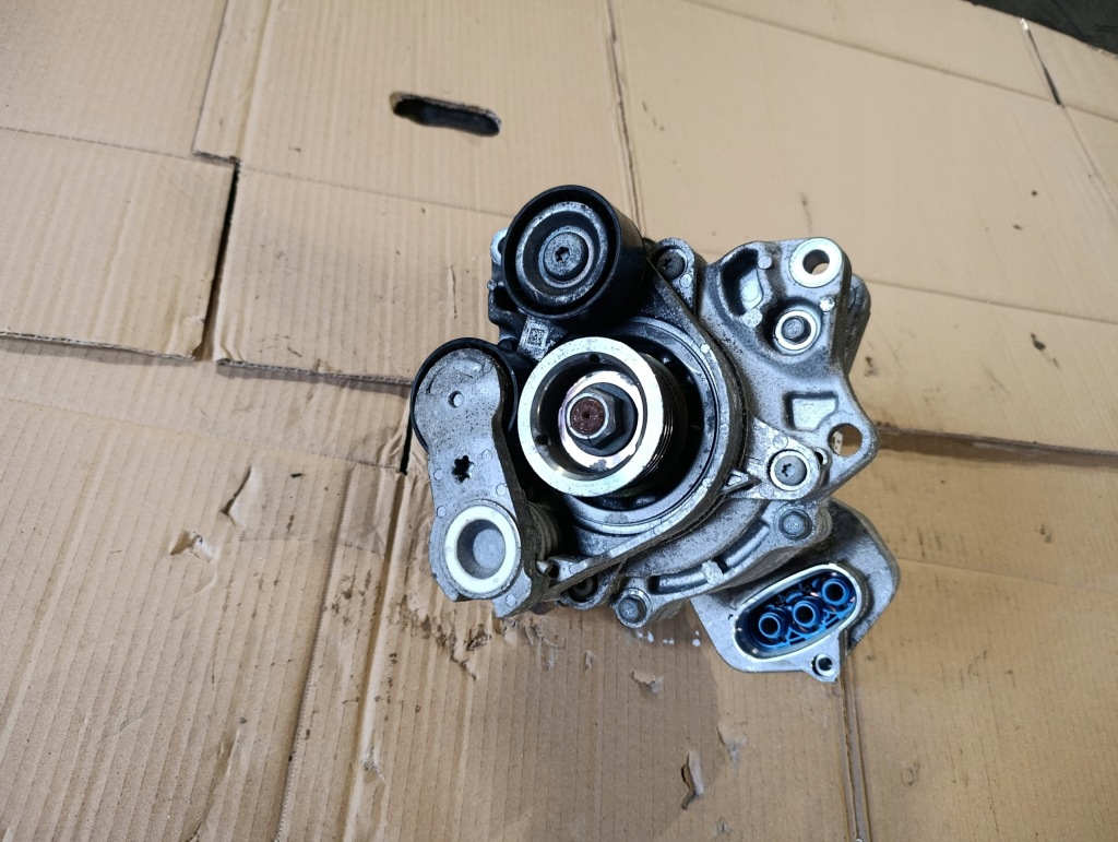 Jeep renagade 4xe 1.3 hybrid генератор 00501507820 в Украине