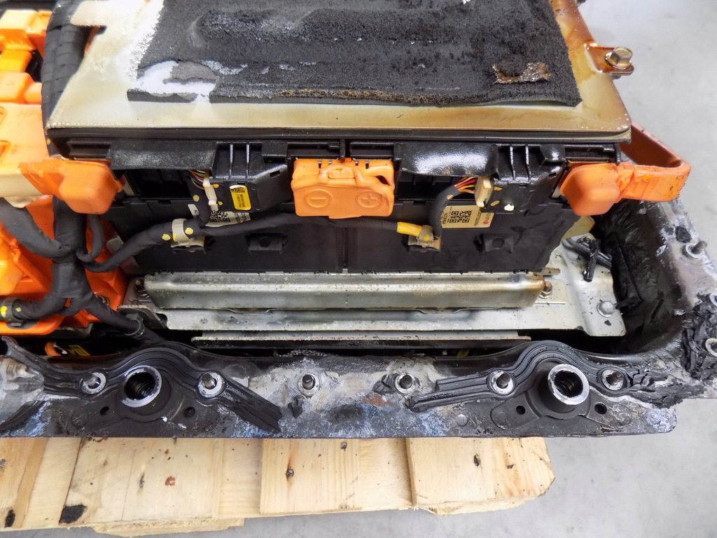 фото №12, Peugeot 308 t10 iii аккумулятор аккумулятор 1.6 thp