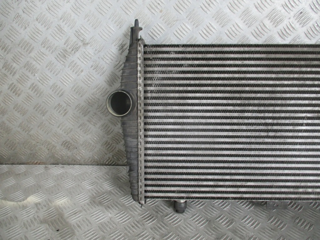 Радиатор воды peugeot 607 99-10 рестайлинг  e2rc с Разборки