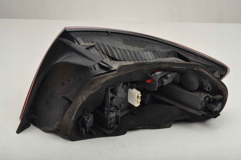 фото №10, Peugeot 407 sedan лампа ліва задня лівий задня