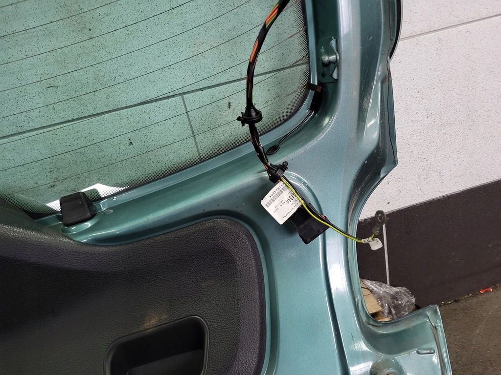 фото №16, Крышка багажника багажника комплектная krv peugeot 206 i 3-дверь