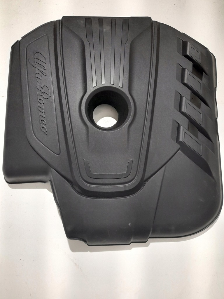 фото №1, Alfa romeo giulia stelvio кришка захист двигуна