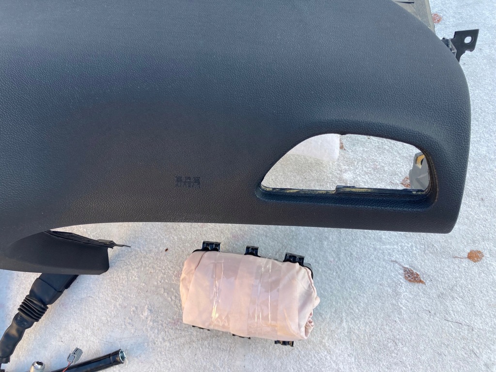 фото №8, Dodge challenger панель приладів консоль панель приладів подушки безпеки подушка безпеки ремені pas натягувачі