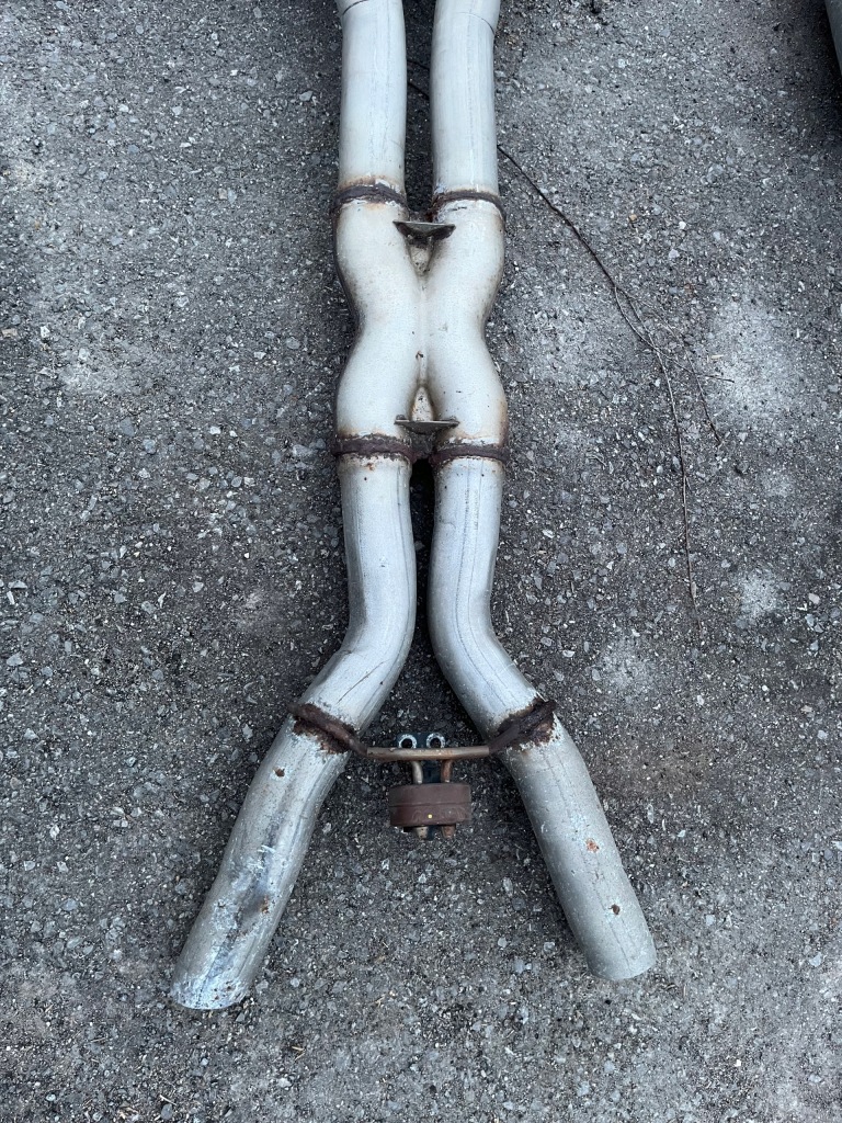 Выхлоп гаситель chevrolet corvette c7 stingray комплектный ! в Украине