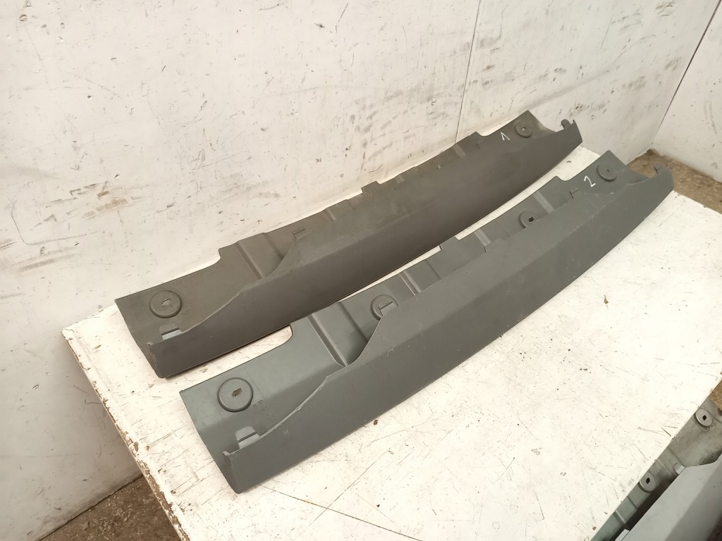 Land raver discovery 4 l319 рестайлинг  решётка радиатора накладка накладка w бампер перед Недорого