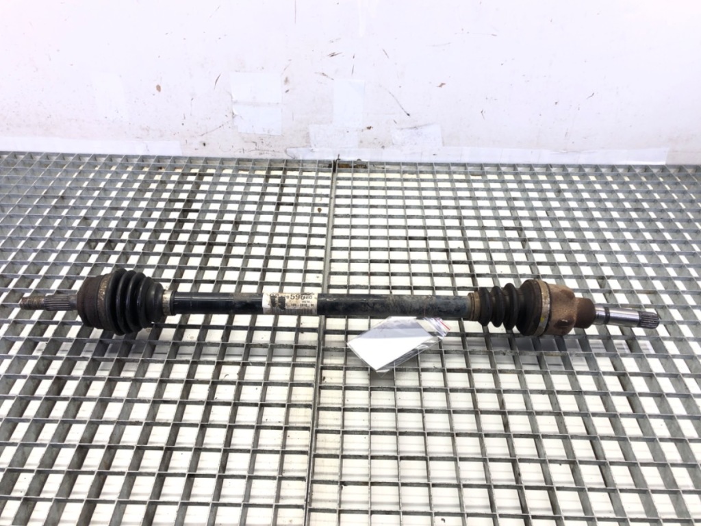 фото №1, Приводной вал правый перед peugeot 208 i 1.2 82km шарнир