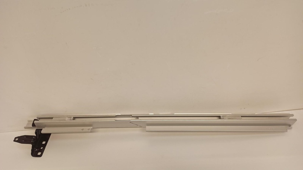 фото №1, Volvo v70 направляющая багажника левая