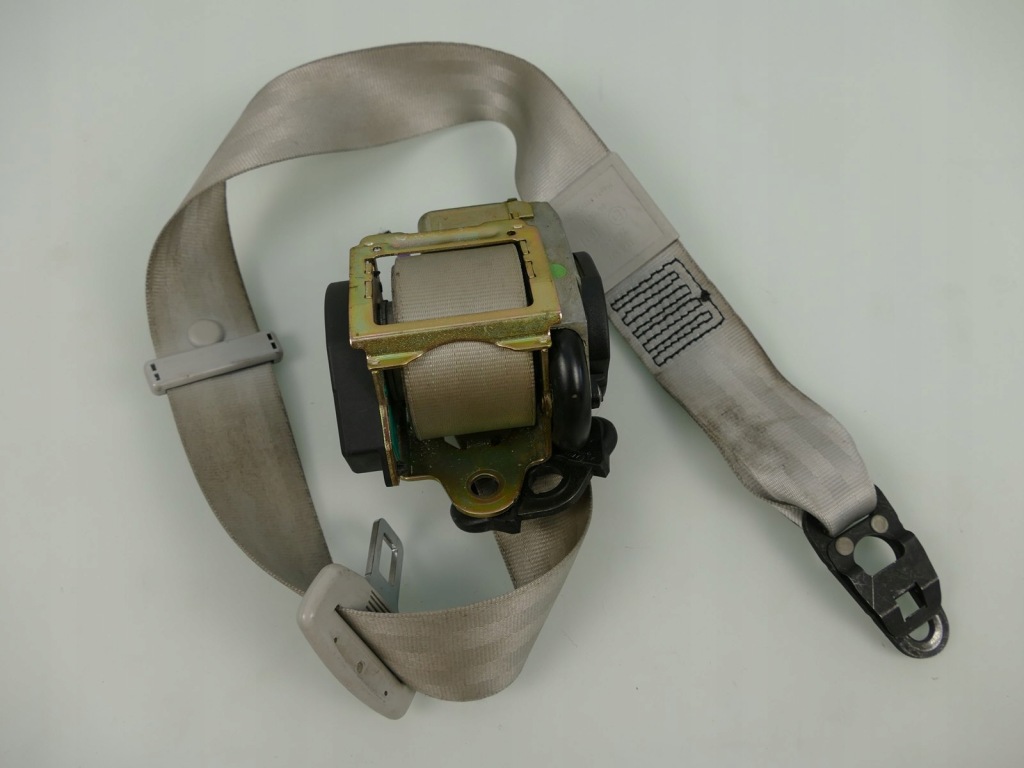 Купити Audi a8 d3 ремінь безпеки правий перед передній