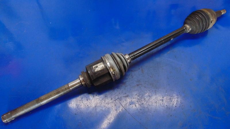 фото №1, Приводной вал правая длинная 2.2crd jeep compass 06-16 rok