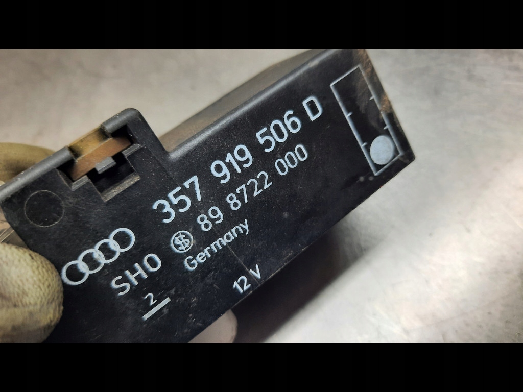 фото №5, Блок управления вентиляторов 357919506d vw passat b4