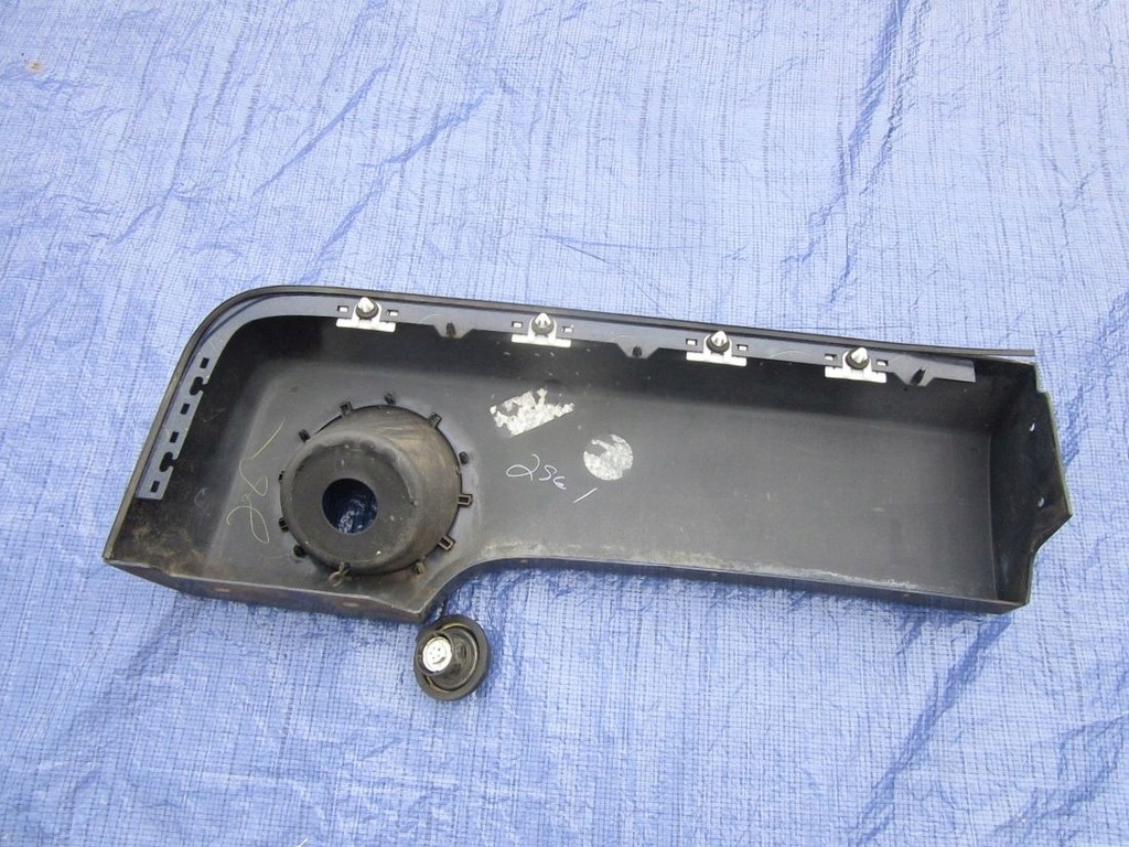 фото №7, Hummer h3 2007 молдинг накладка крыла левая задняя