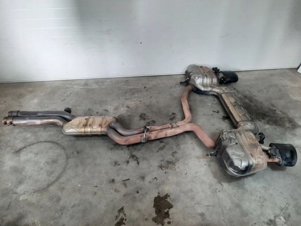 фото №6, Гасник активний вихлоп audi rs6 c8 накладка карбон