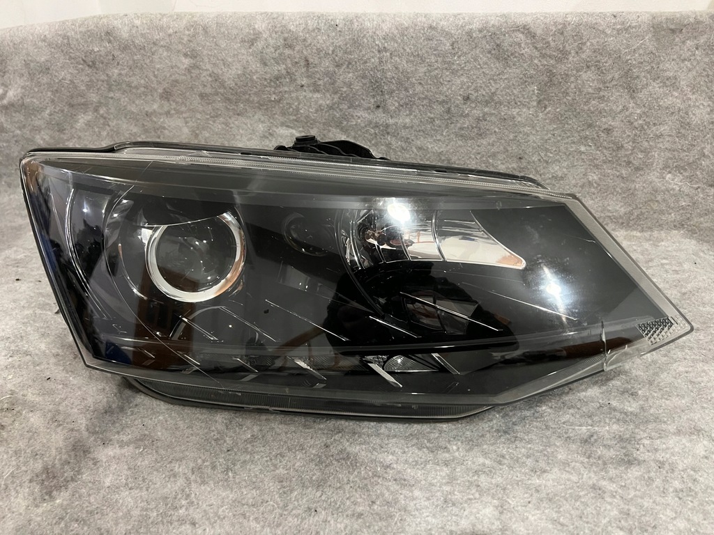 фото №1, Skoda fabia iii 3 правая лампа линза + led