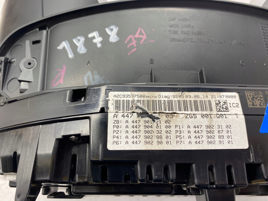 фото №5, Mercedes w447 счетчик приборная панель a4479012102