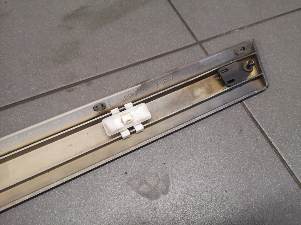 фото №11, Молдинг двері правий задня сіра audi a8 d2 4d0853962