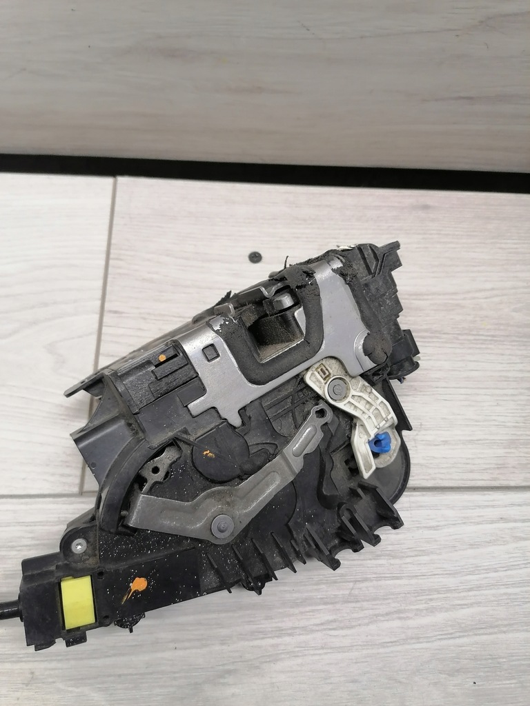 фото №6, Mercedes w205 замок двері лівий перед a2220063999