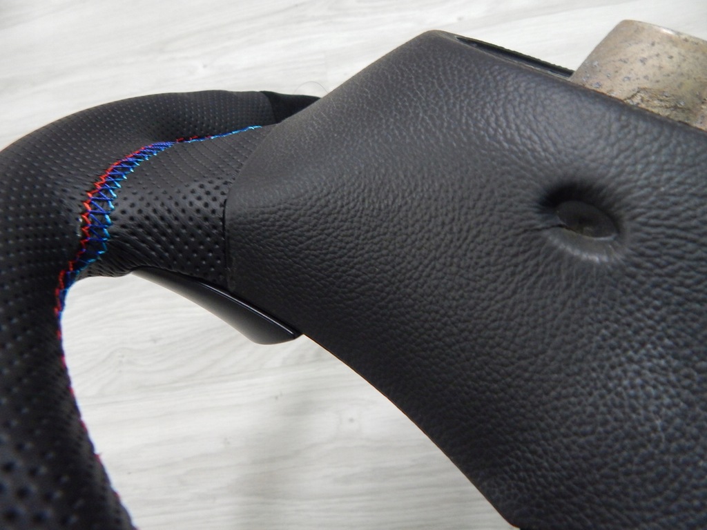 фото №11, Bmw e84 e90 e91- воздуховод nowa кожа alcantara 3-375-e90-1