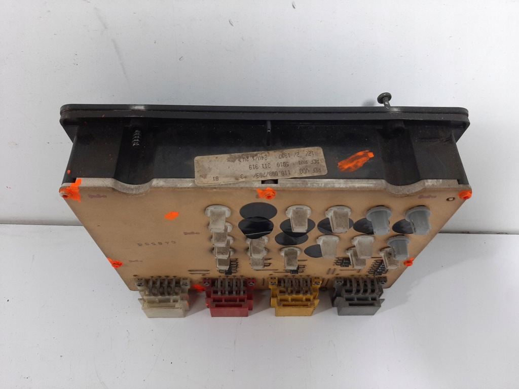 Купити Renault premium 380dci 97r панель індикаторів 5010311919