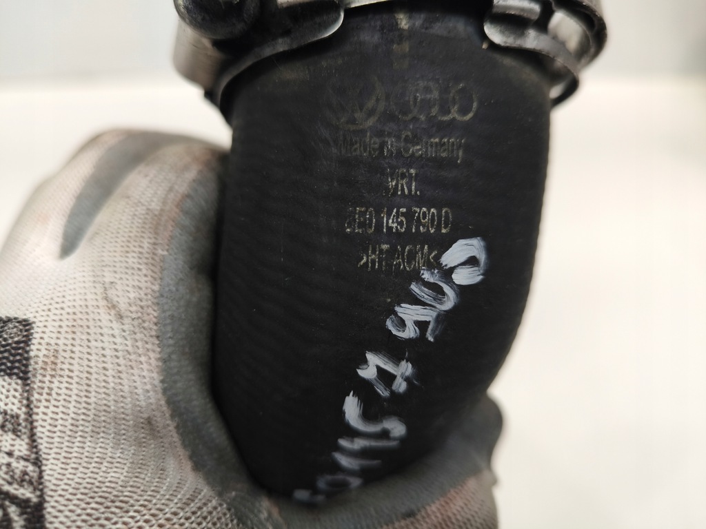 фото №9, Труба шланг интеркулер audi a4 b7 8e0145790d оригинал !!!