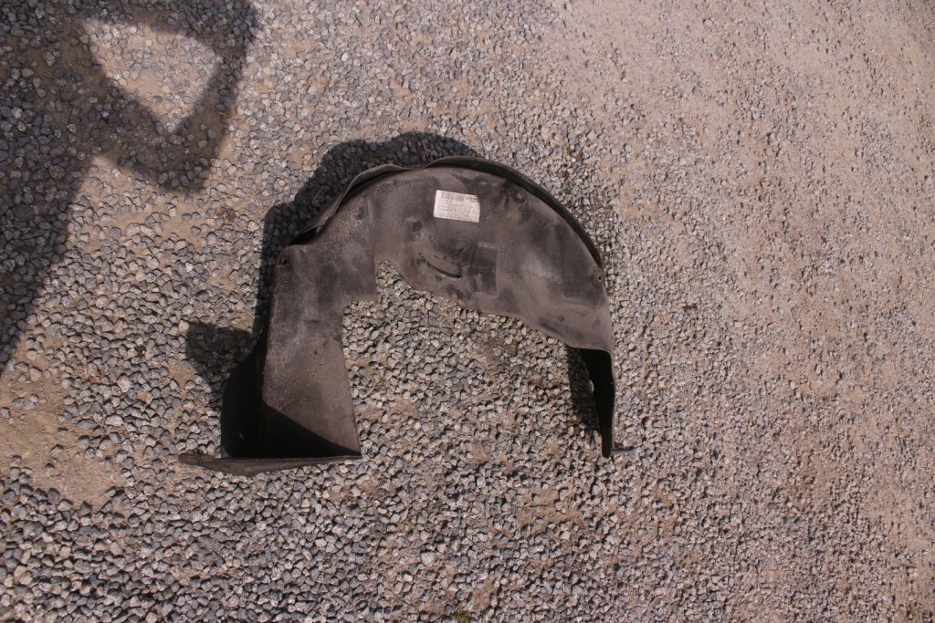 Подкрылок левый задний  mercedes a-klasa w176 в Украине