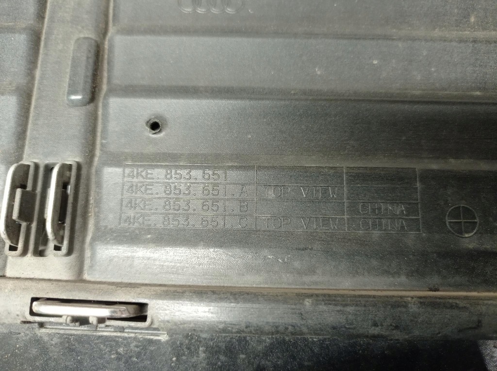 фото №16, Решітка радіатора решітка радіатора audi e-tron 4ke853651