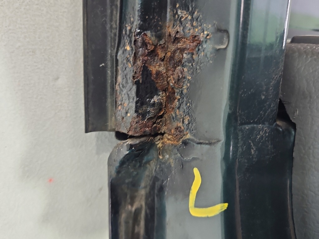 фото №16, Дверь задняя левая opel monterey 92-99 trooper ii зелёный