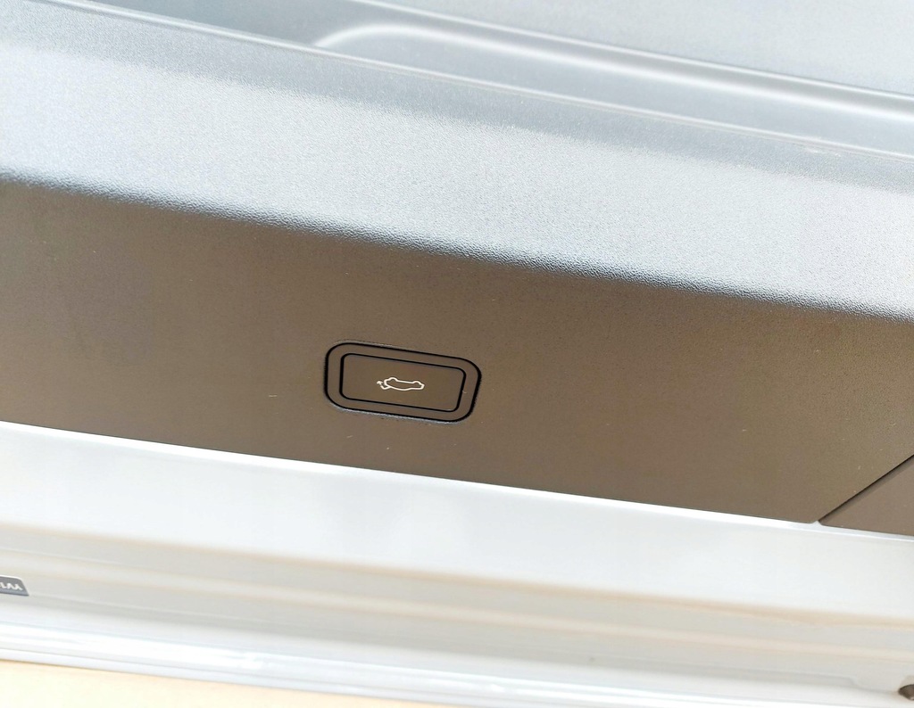 фото №12, Volvo ex-30 ex30 24r. кришка багажника задня комплектна колір 740/717