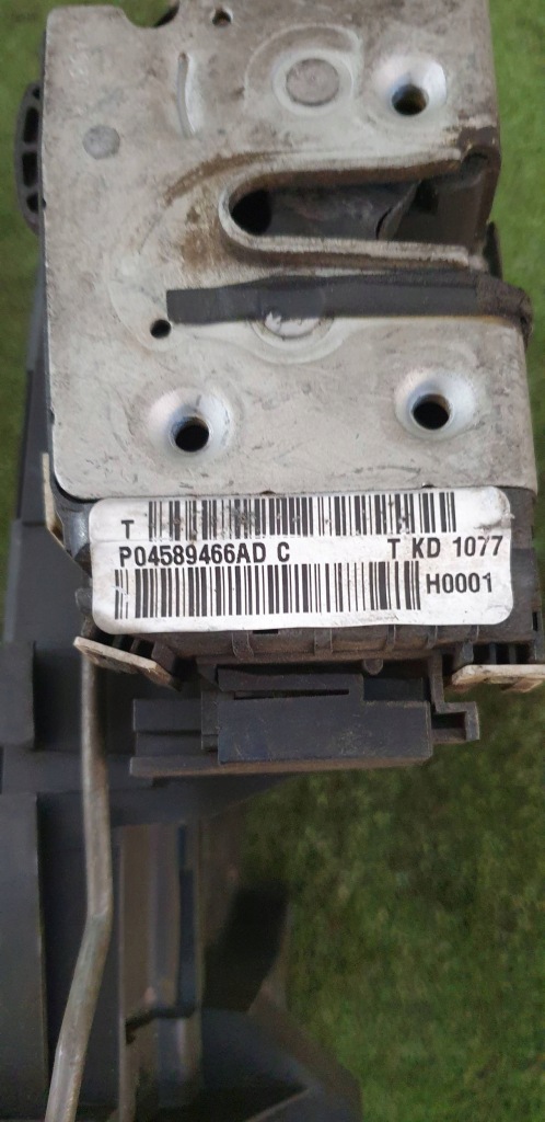 фото №6, Dodge nitro замок дверь передних правый перед p04589466ad