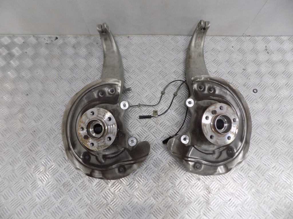 фото №1, Bmw ix i20 поворотний кулак перед права 6890574