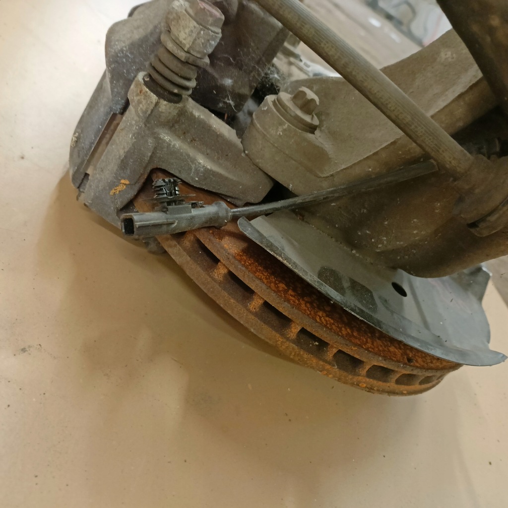 фото №5, Renault talisman поворотный кулак ступица левая передняя