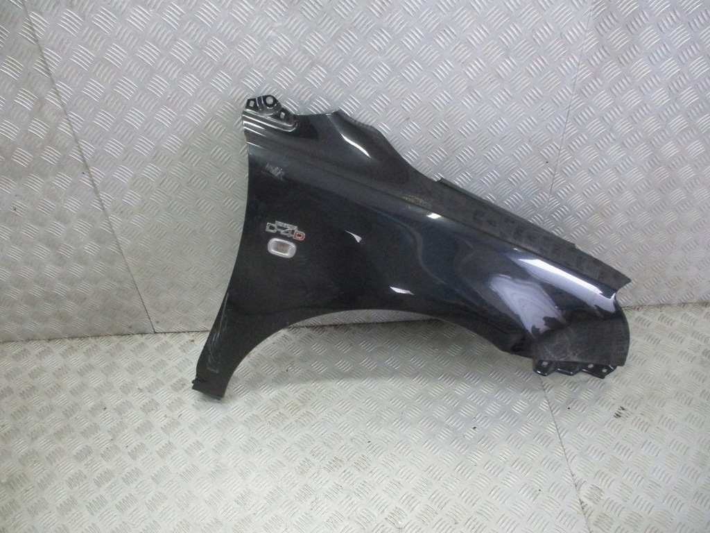 фото №1, Крыло правый toyota avensis t25 209